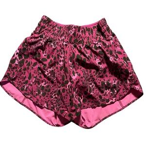 Lululemon Track that mid-rise lined shorts